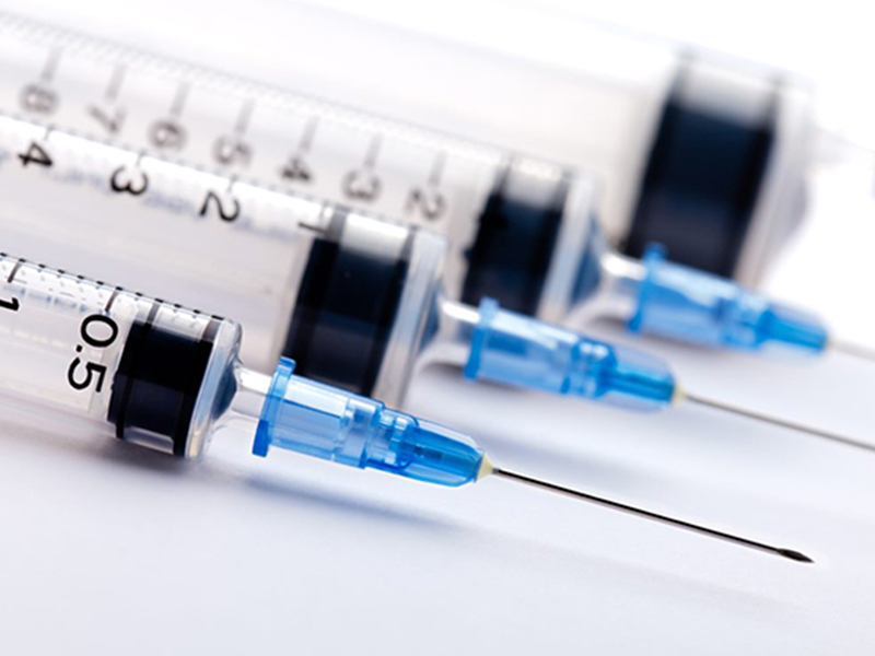 注射器自动吸塑包装机：：提升医疗耗材生产效率与包装质量的焦点装备